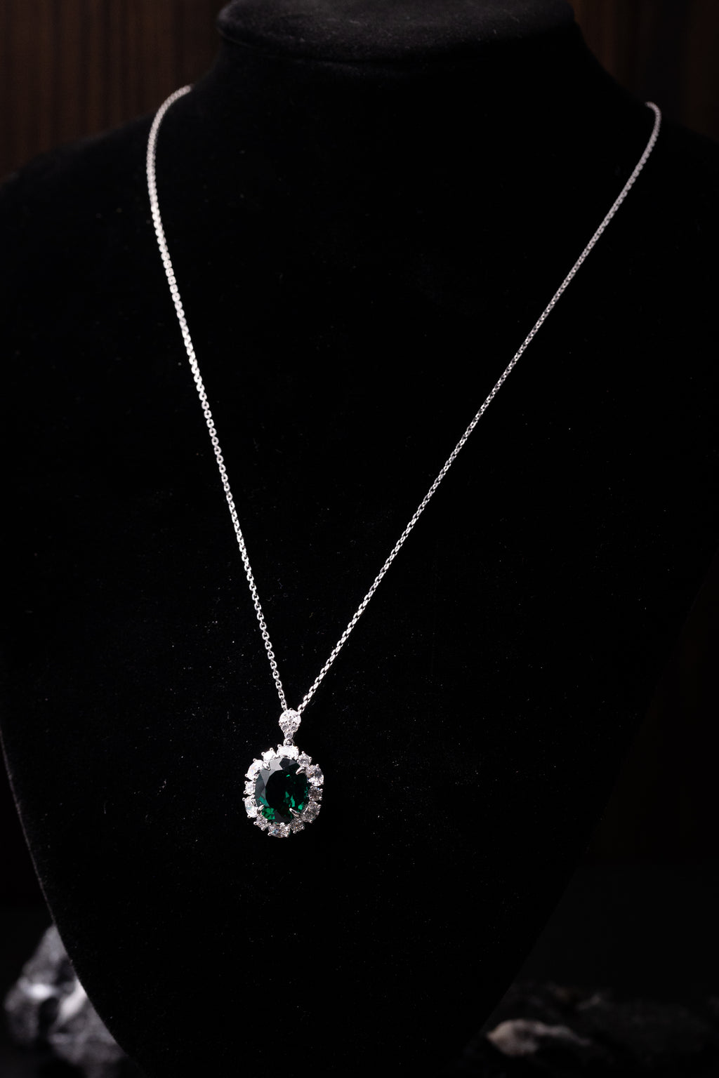 925 Sterling Silver Emerald Oval Halo Jewelry Set