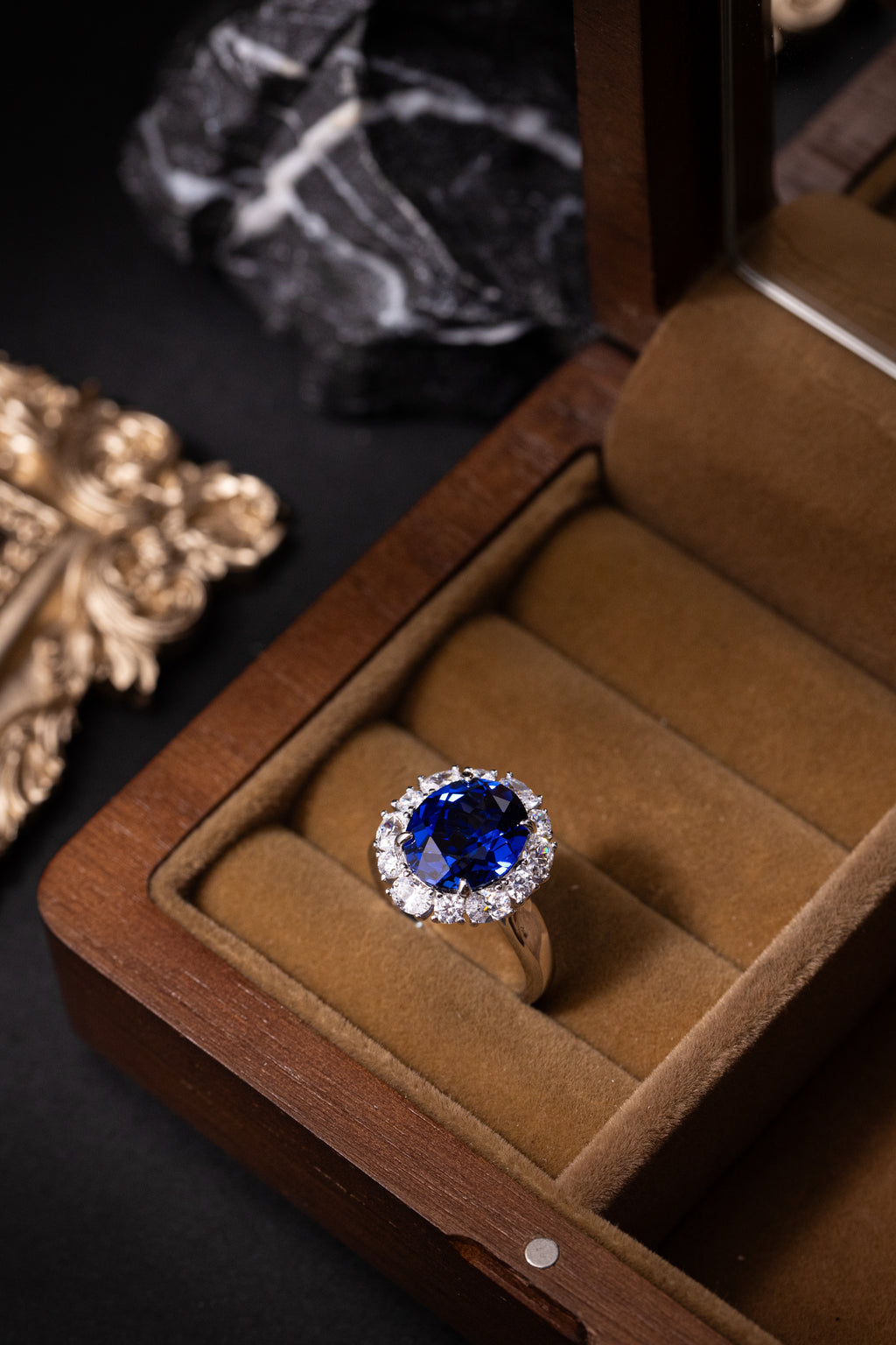 925 Sterling Silver Blue Sapphire Oval Halo Jewelry Set