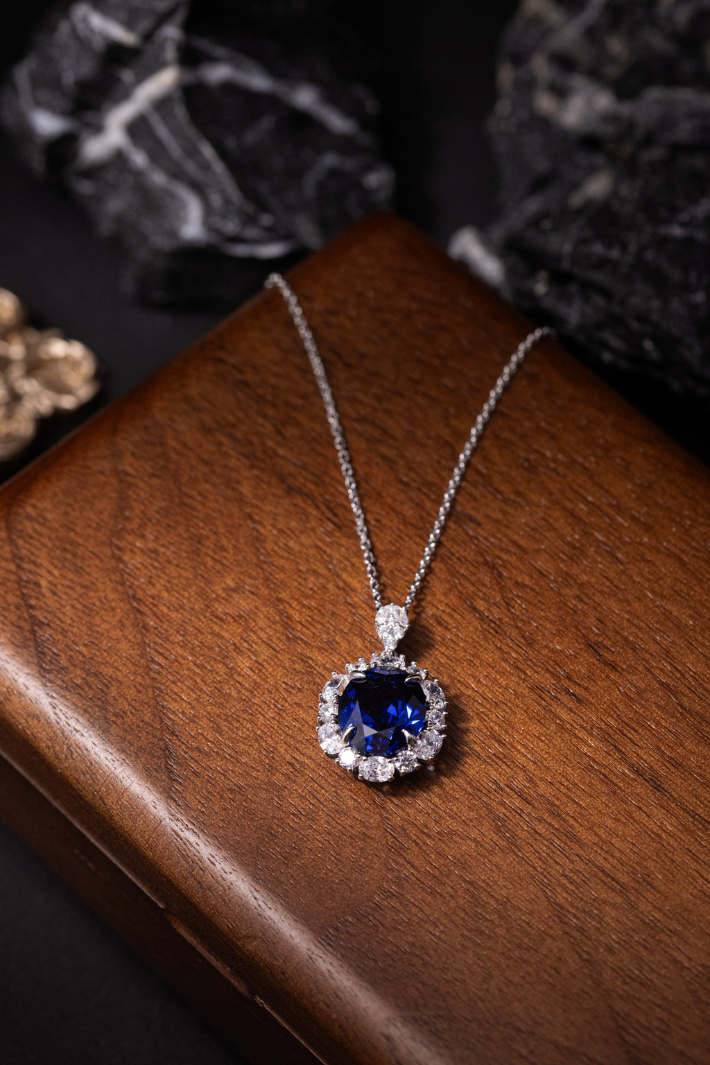 925 Sterling Silver Blue Sapphire Oval Halo Jewelry Set