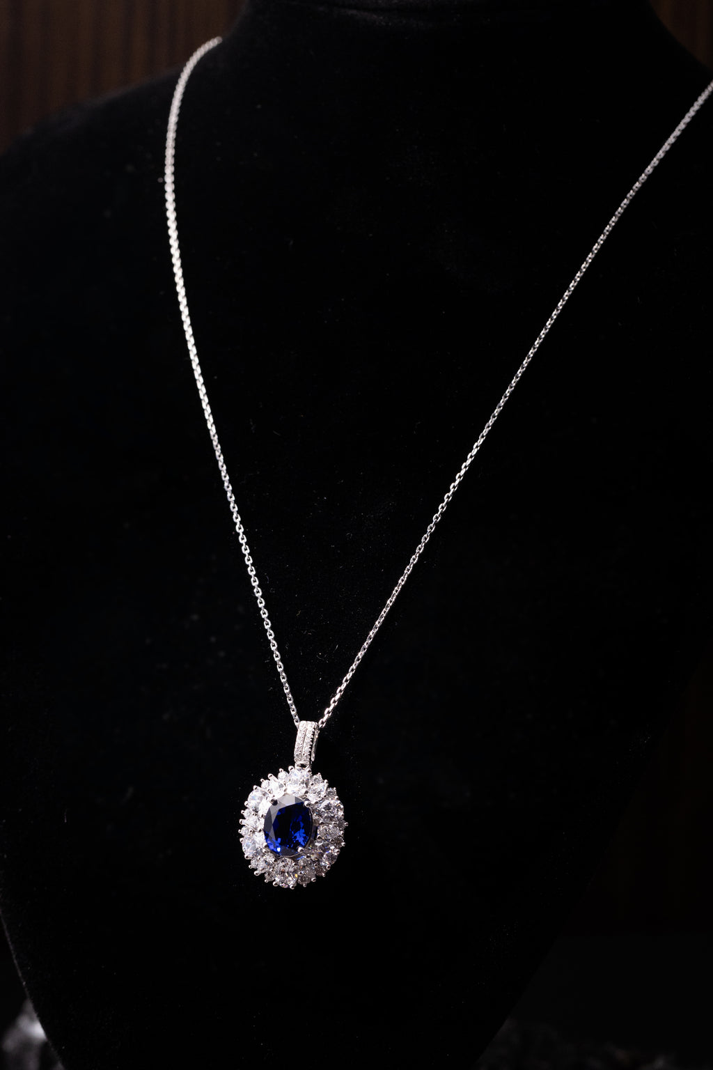 925 Sterling Silver Blue Sapphire Oval Halo Jewelry Set