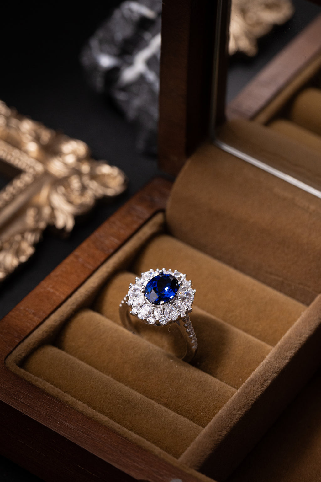 925 Sterling Silver Blue Sapphire Oval Halo Jewelry Set