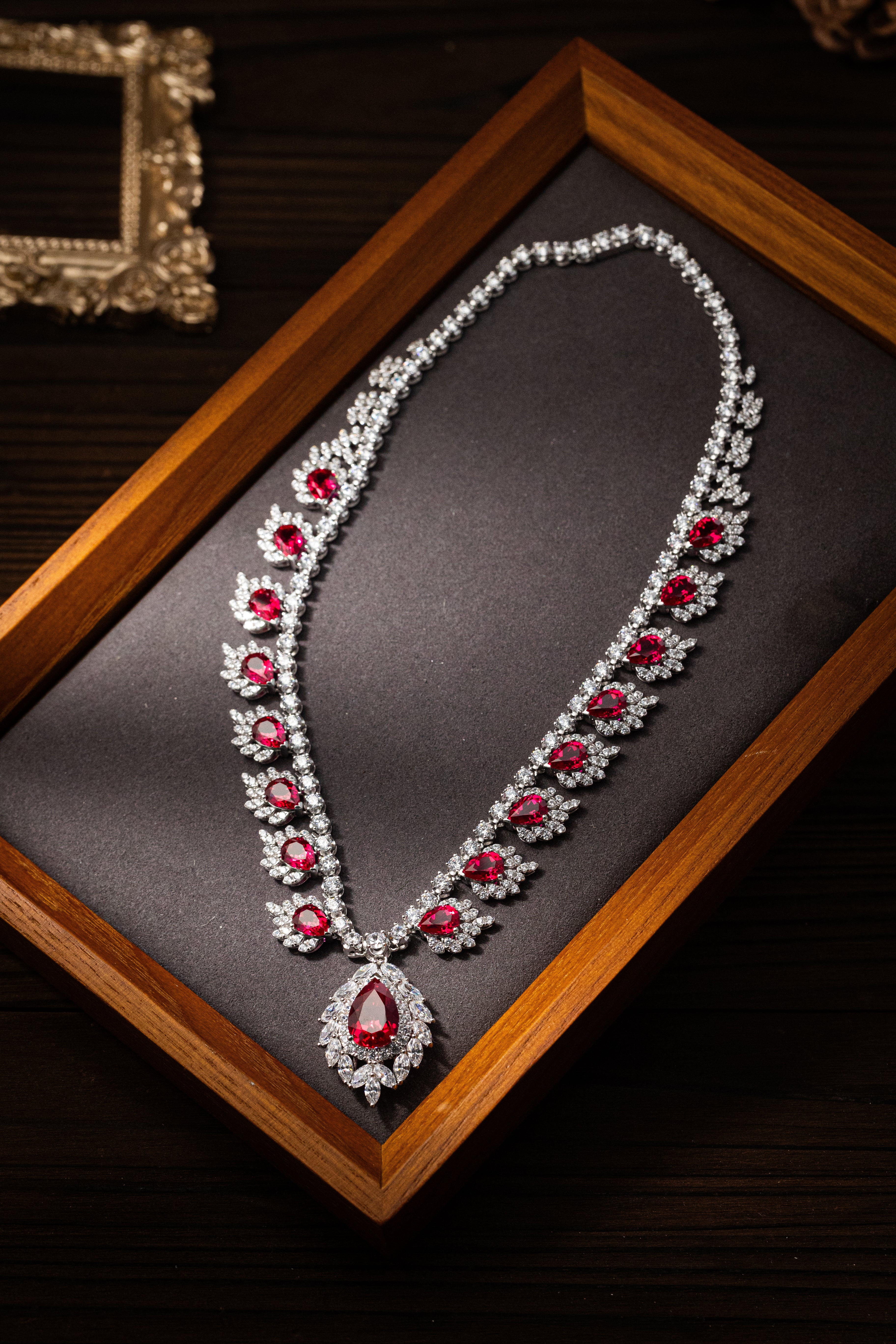 925 Sterling Silver Red Corundum Pear-Shaped Floral Jewelry Set